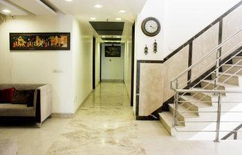 Oyo Premium Rajouri Garden Janta Market Нью-Делі Екстер'єр фото